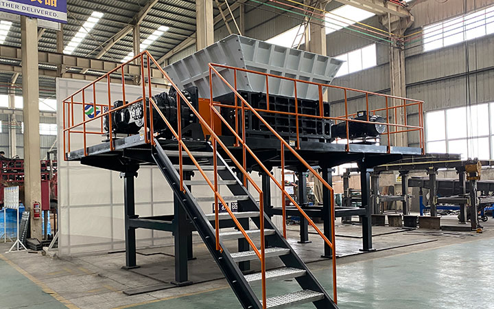 DS72系列 雙軸撕碎機工作原理